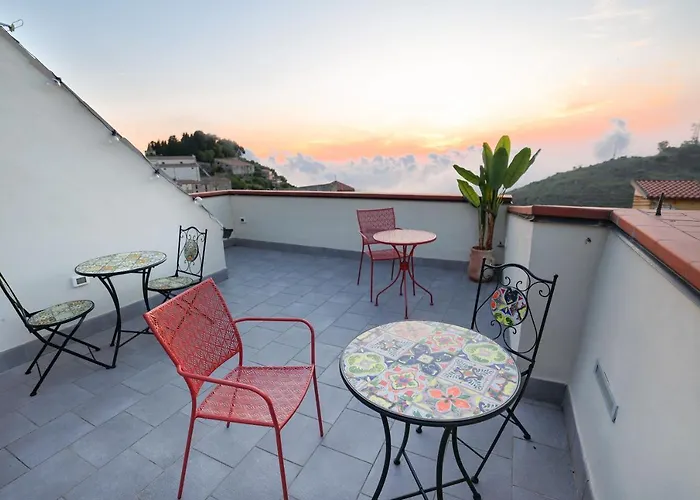 Апартаменты Le Signorine Panoramic Gratteri