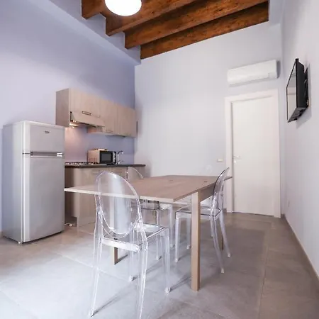 Le Signorine Panoramic