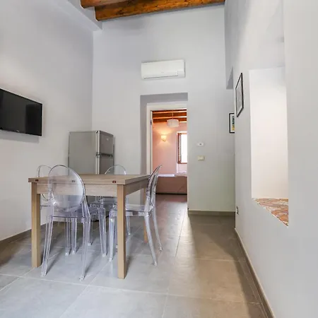 Le Signorine Panoramic